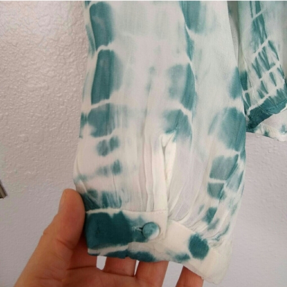 Vici flowy bohemian tie-dye top size Large - Picture 4 of 6